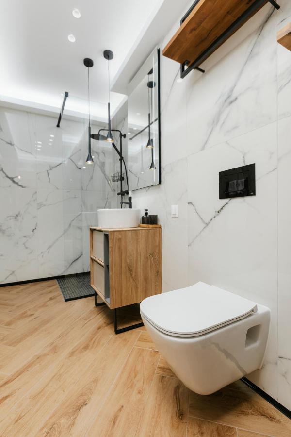 The Forest - Luxe Central Apt With Free Secured Parking براشوف المظهر الخارجي الصورة